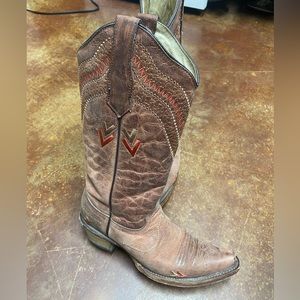 Circle G western boot with coral and gold detail